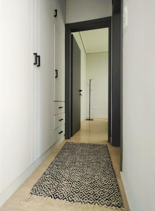 Δίπλα Στο Πάρκο Apartment Kalamata Bagian luar foto