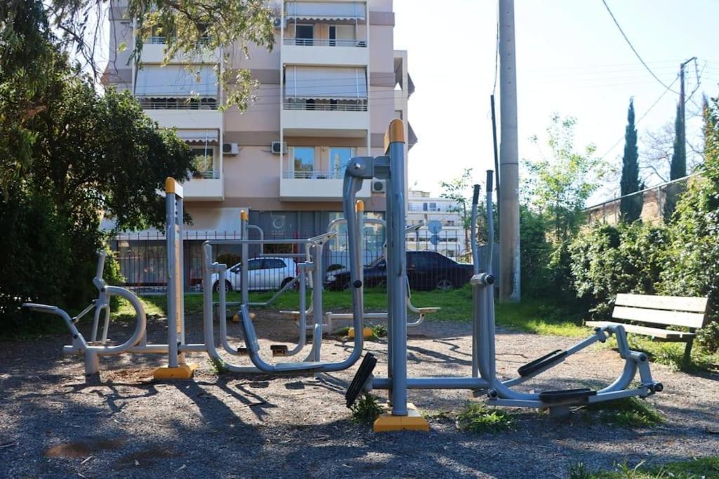 Δίπλα Στο Πάρκο Apartment Kalamata Bagian luar foto