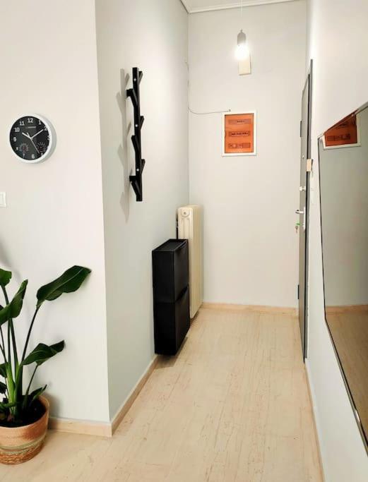 Δίπλα Στο Πάρκο Apartment Kalamata Bagian luar foto