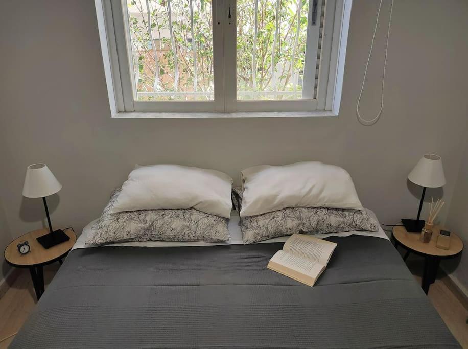 Δίπλα Στο Πάρκο Apartment Kalamata Bagian luar foto